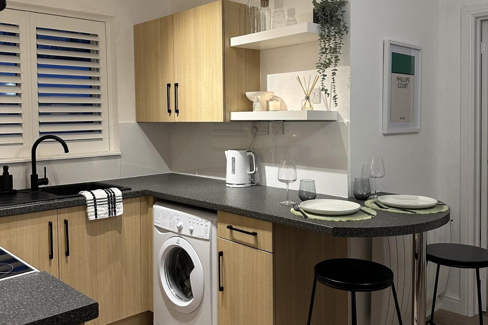 Cosy 1Bd Getaway Perfect For Couples Stamford Apartment Luaran gambar